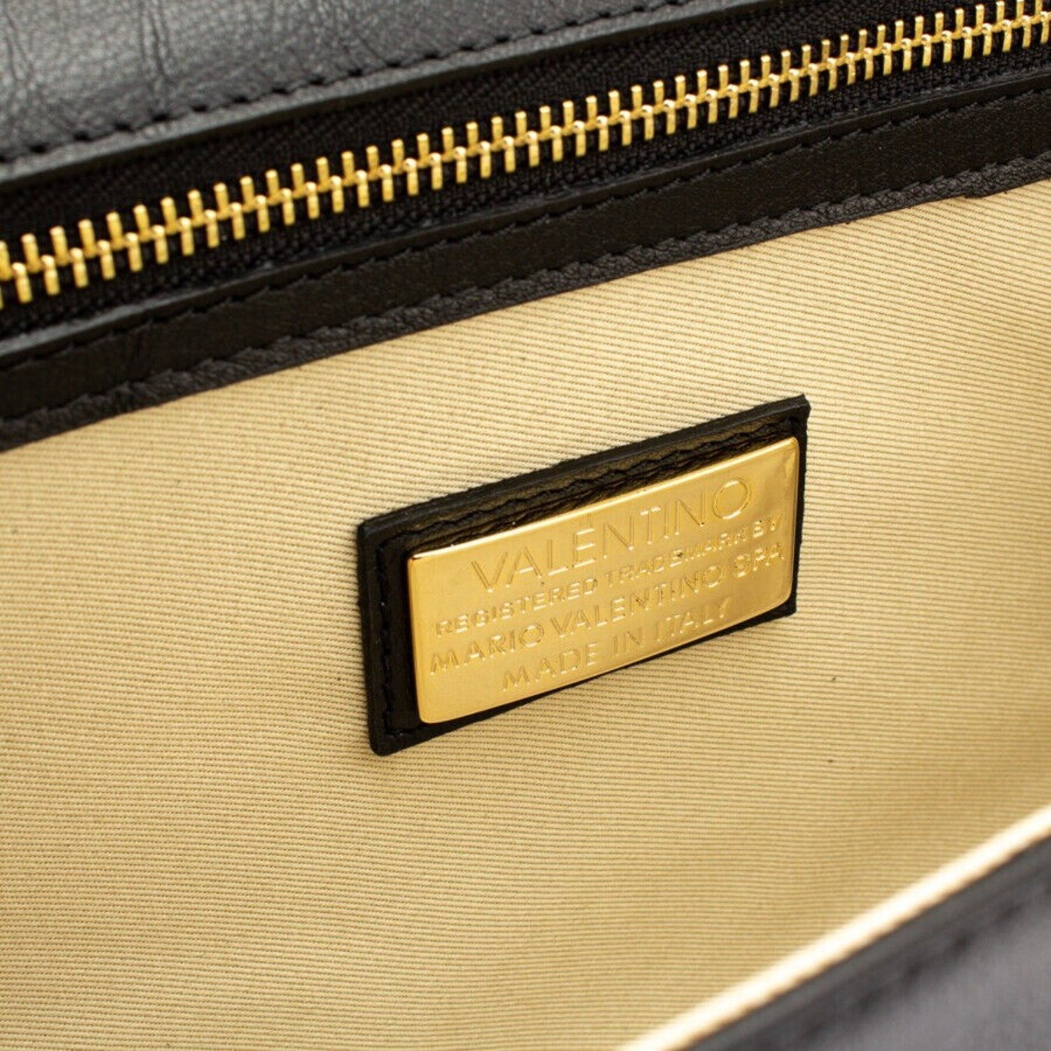 NWT Valentino by Mario Valentino Black Lena Clutch/Crossbody Bag w/ White Stitching - Image 3