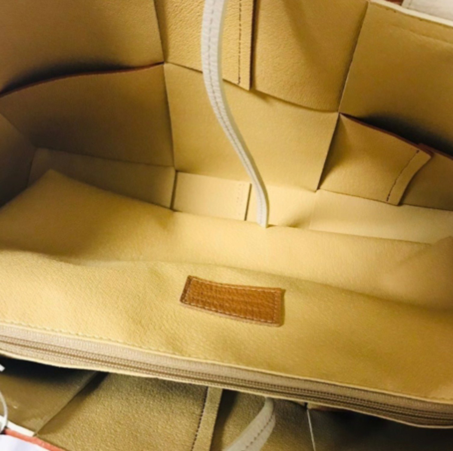 NWOT Le Borse Di Giulia Leather Tote Bag in Light Brown & Ivory - Image 4